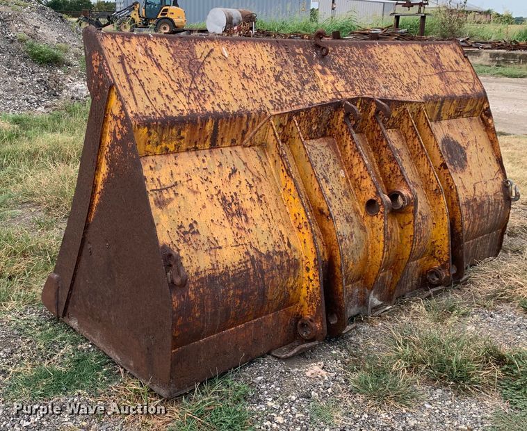 image for item DM1773 1981 John Deere 644B wheel loader