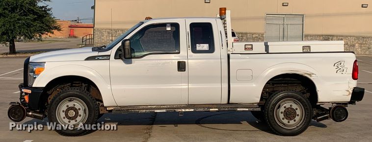 image for item DM1775 2011 Ford F350 Super Duty XL SuperCab pickup truck