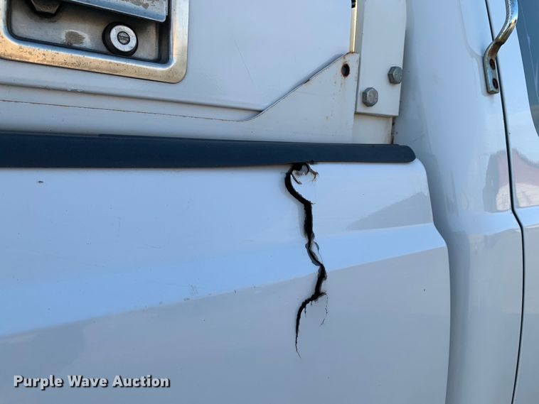 image for item DM1775 2011 Ford F350 Super Duty XL SuperCab pickup truck