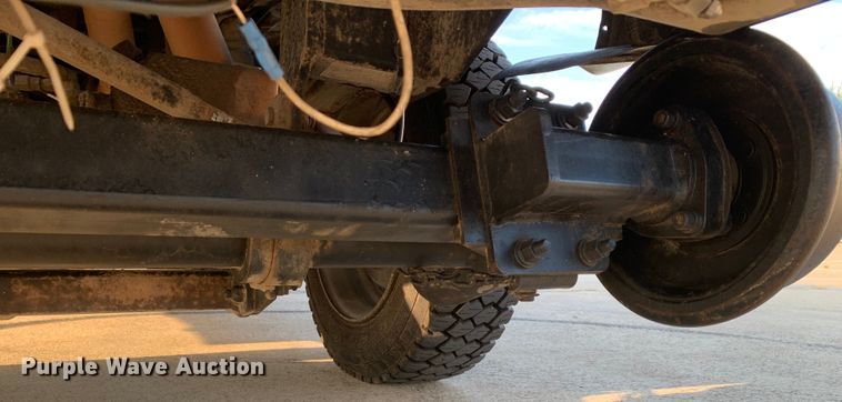 image for item DM1775 2011 Ford F350 Super Duty XL SuperCab pickup truck