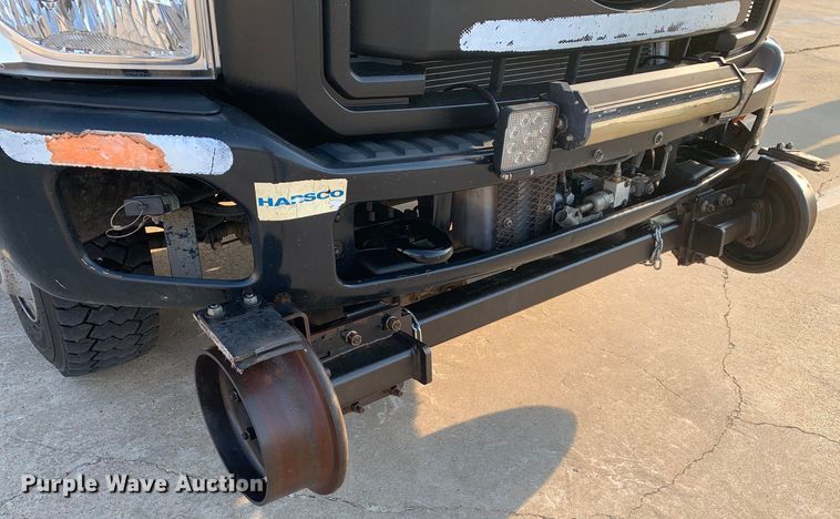 image for item DM1775 2011 Ford F350 Super Duty XL SuperCab pickup truck