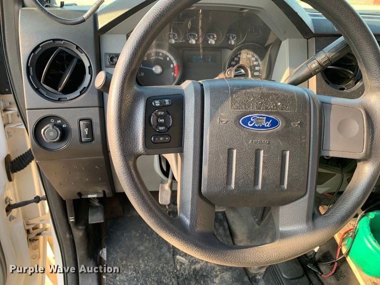 image for item DM1775 2011 Ford F350 Super Duty XL SuperCab pickup truck