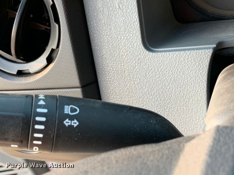 image for item DM1775 2011 Ford F350 Super Duty XL SuperCab pickup truck