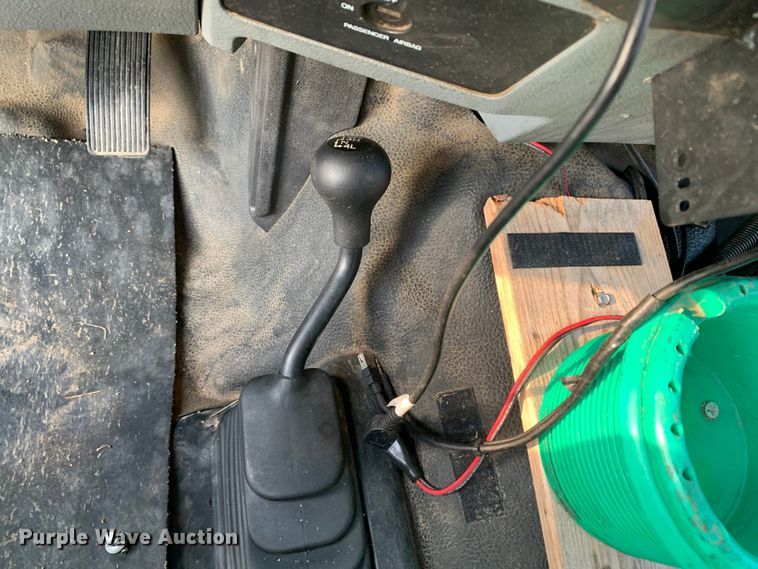 image for item DM1775 2011 Ford F350 Super Duty XL SuperCab pickup truck