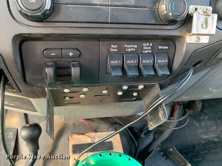 image for item DM1775 2011 Ford F350 Super Duty XL SuperCab pickup truck