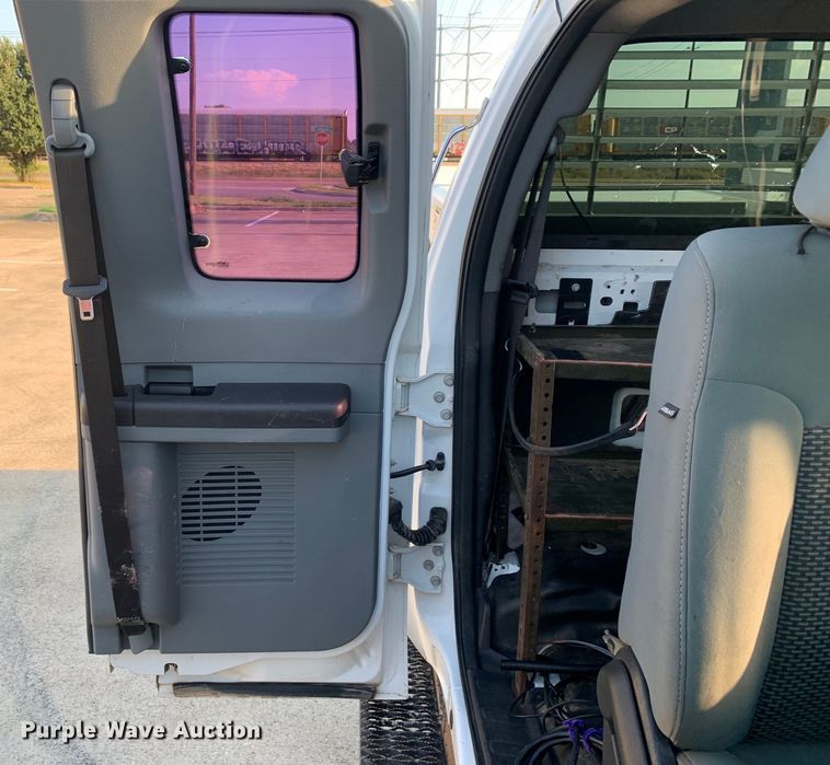 image for item DM1775 2011 Ford F350 Super Duty XL SuperCab pickup truck