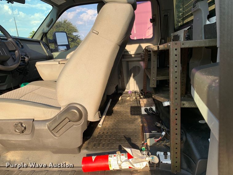 image for item DM1775 2011 Ford F350 Super Duty XL SuperCab pickup truck