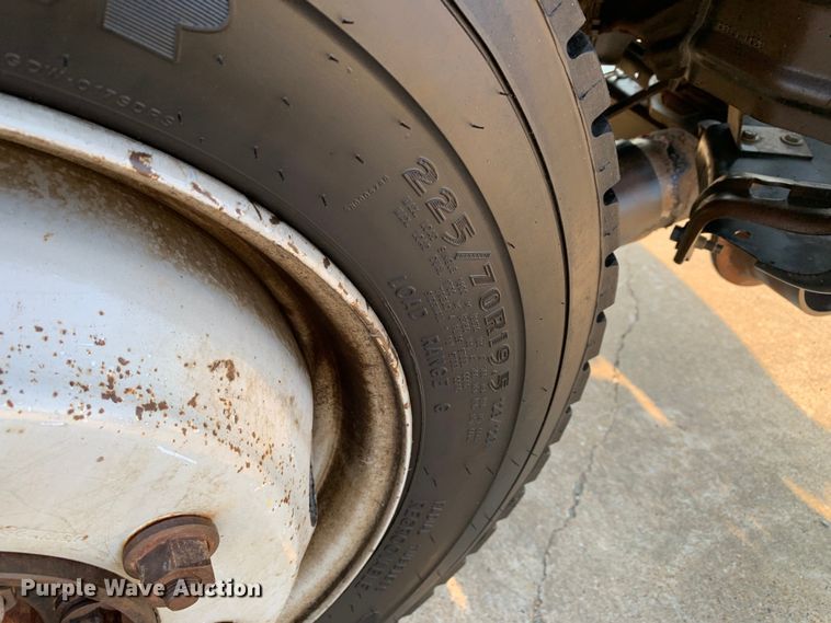 image for item DM1775 2011 Ford F350 Super Duty XL SuperCab pickup truck