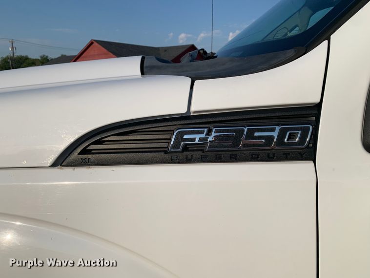 image for item DM1776 2011 Ford  F350 Super Duty XL SuperCab pickup truck