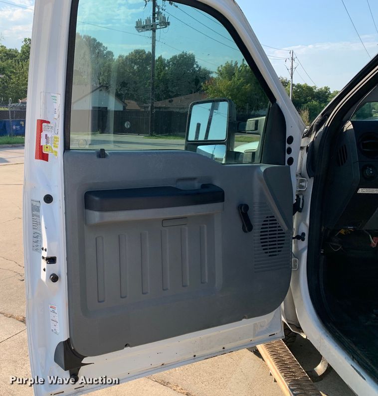 image for item DM1776 2011 Ford  F350 Super Duty XL SuperCab pickup truck