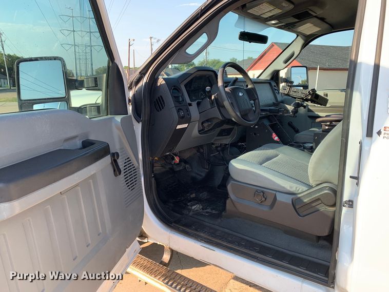 image for item DM1776 2011 Ford  F350 Super Duty XL SuperCab pickup truck