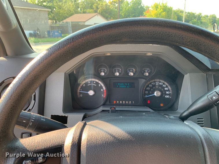 image for item DM1776 2011 Ford  F350 Super Duty XL SuperCab pickup truck