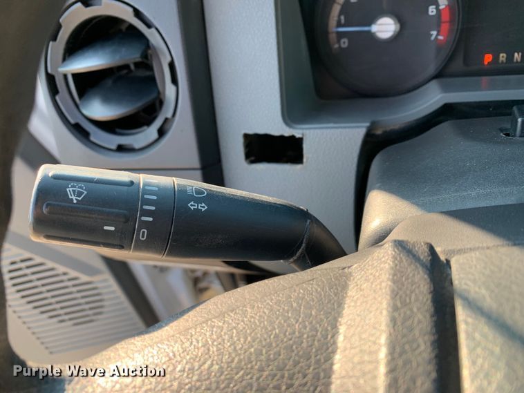 image for item DM1776 2011 Ford  F350 Super Duty XL SuperCab pickup truck