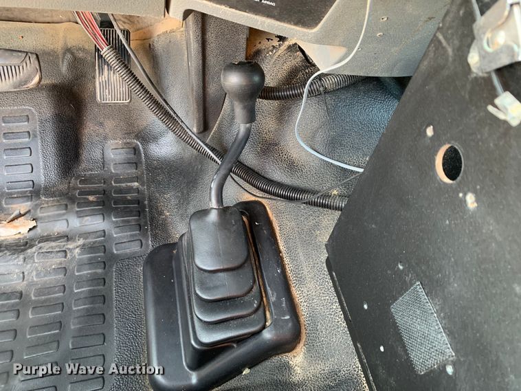 image for item DM1776 2011 Ford  F350 Super Duty XL SuperCab pickup truck