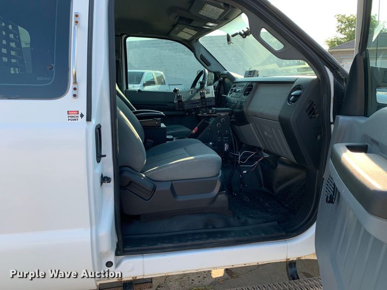 image for item DM1776 2011 Ford  F350 Super Duty XL SuperCab pickup truck