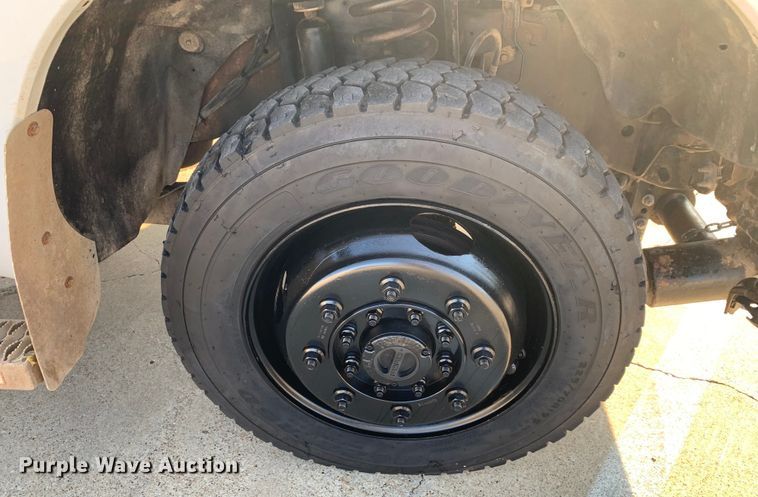 image for item DM1776 2011 Ford  F350 Super Duty XL SuperCab pickup truck