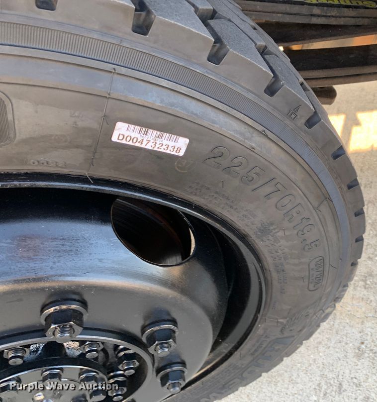 image for item DM1776 2011 Ford  F350 Super Duty XL SuperCab pickup truck