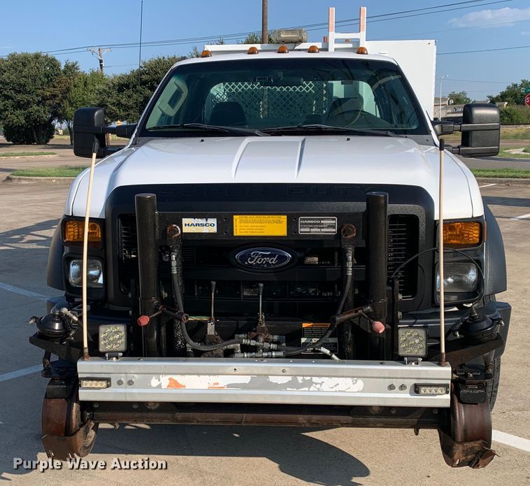 image for item DM1777 2010 Ford F550 Super Duty XL SuperCab utility / service truck