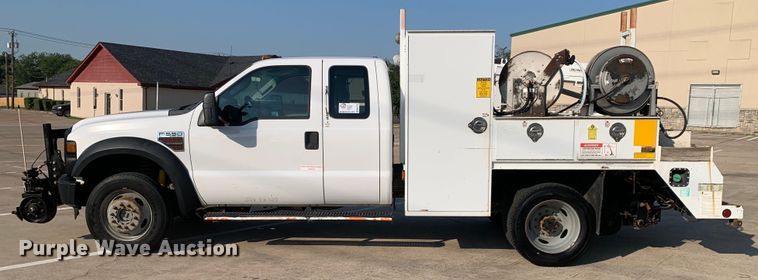 image for item DM1777 2010 Ford F550 Super Duty XL SuperCab utility / service truck