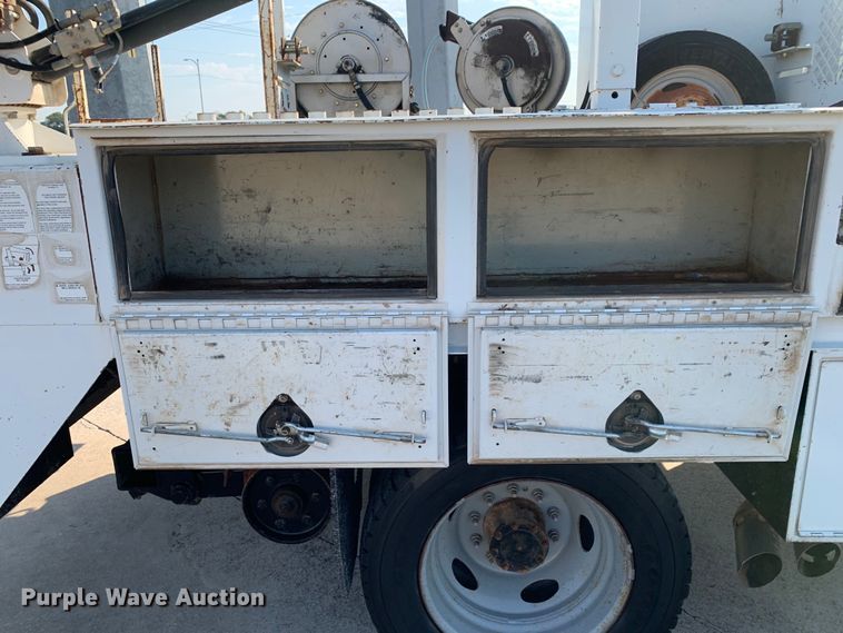 image for item DM1777 2010 Ford F550 Super Duty XL SuperCab utility / service truck