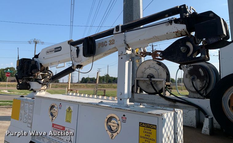 image for item DM1777 2010 Ford F550 Super Duty XL SuperCab utility / service truck