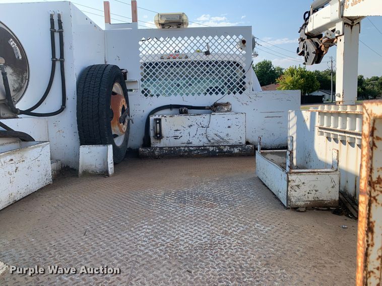 image for item DM1777 2010 Ford F550 Super Duty XL SuperCab utility / service truck