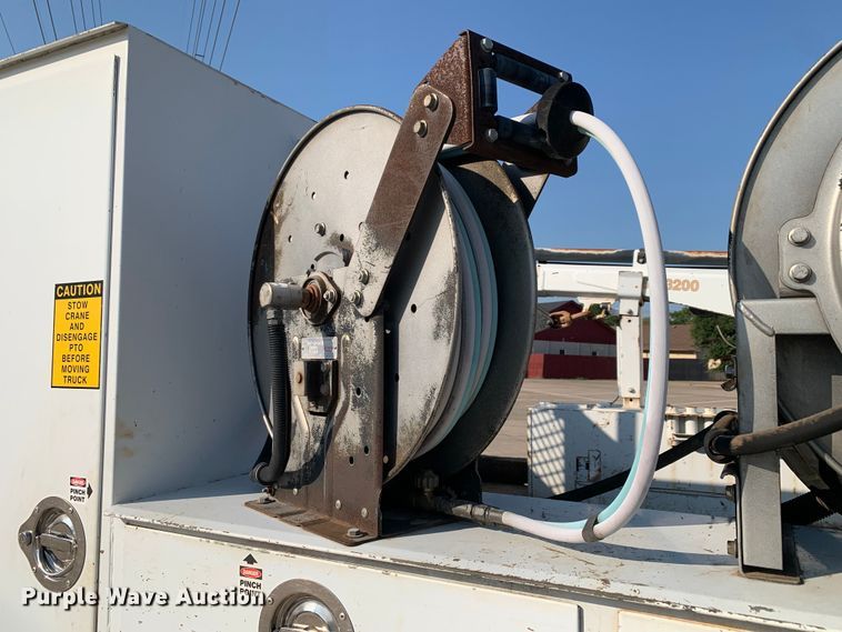 image for item DM1777 2010 Ford F550 Super Duty XL SuperCab utility / service truck