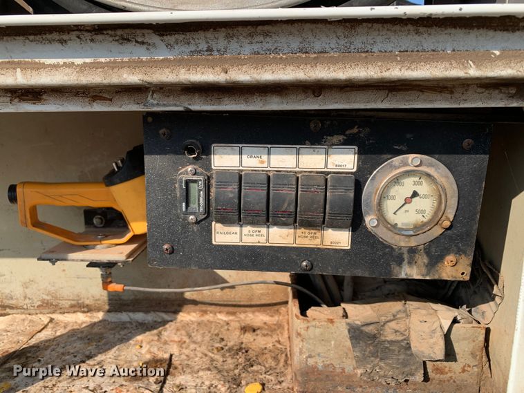 image for item DM1777 2010 Ford F550 Super Duty XL SuperCab utility / service truck