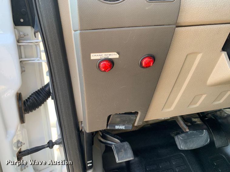 image for item DM1777 2010 Ford F550 Super Duty XL SuperCab utility / service truck