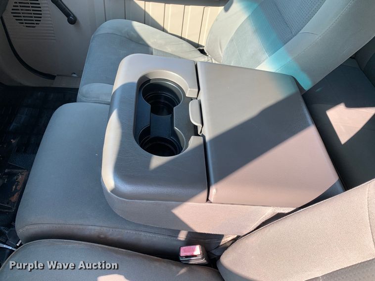 image for item DM1777 2010 Ford F550 Super Duty XL SuperCab utility / service truck