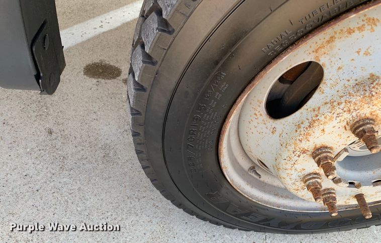 image for item DM1777 2010 Ford F550 Super Duty XL SuperCab utility / service truck