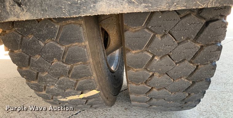 image for item DM1777 2010 Ford F550 Super Duty XL SuperCab utility / service truck