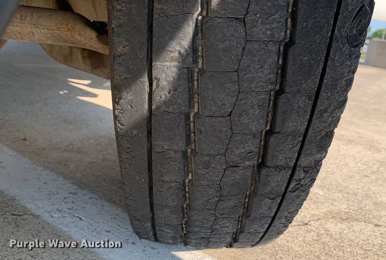 image for item DM1777 2010 Ford F550 Super Duty XL SuperCab utility / service truck