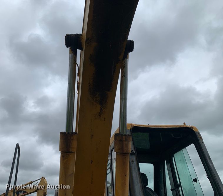 image for item DM7954 2000 Komatsu PC150LC-6K excavator