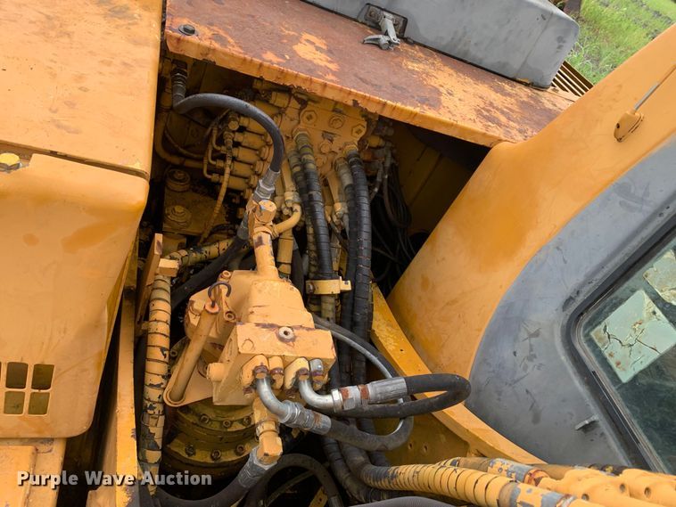 image for item DM7954 2000 Komatsu PC150LC-6K excavator