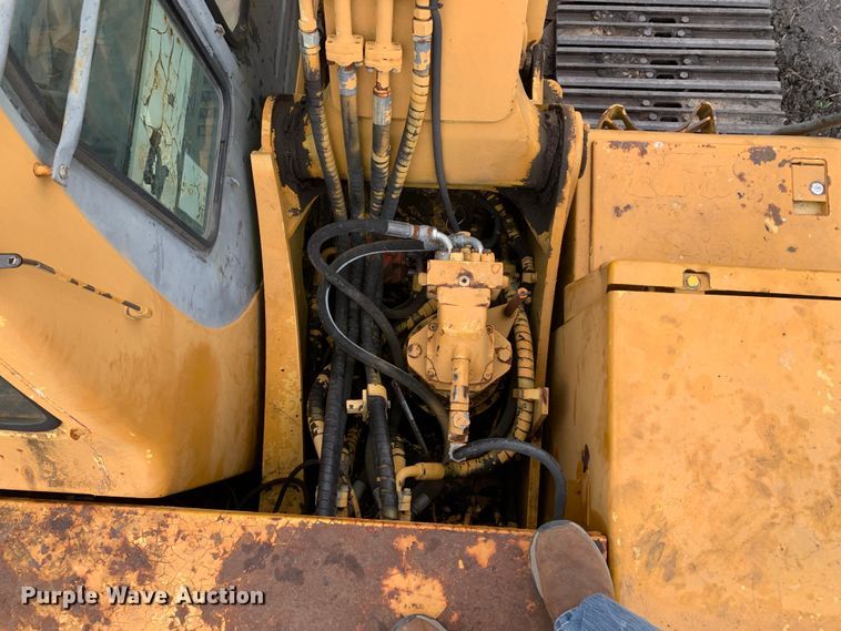 image for item DM7954 2000 Komatsu PC150LC-6K excavator