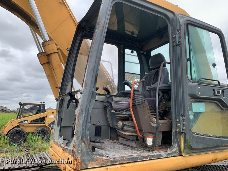 image for item DM7954 2000 Komatsu PC150LC-6K excavator