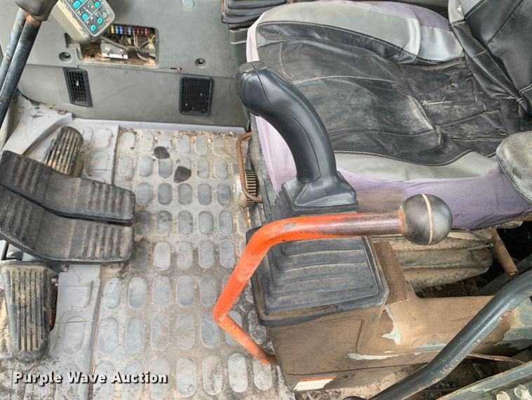 image for item DM7954 2000 Komatsu PC150LC-6K excavator