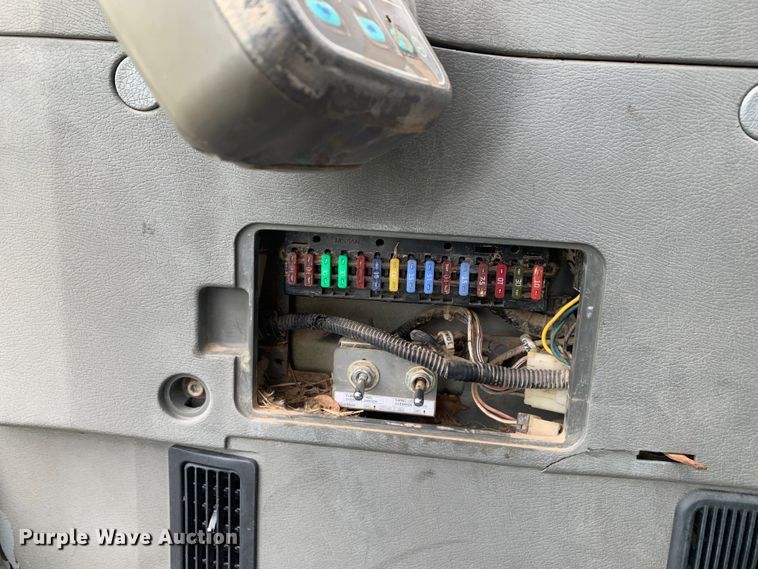 image for item DM7954 2000 Komatsu PC150LC-6K excavator