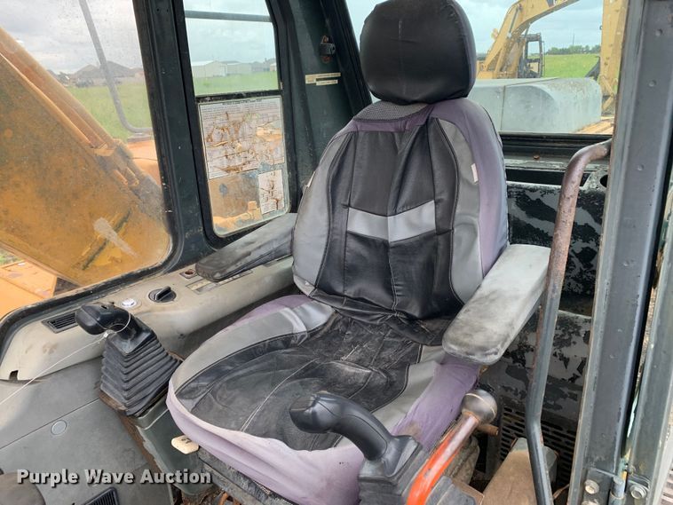 image for item DM7954 2000 Komatsu PC150LC-6K excavator