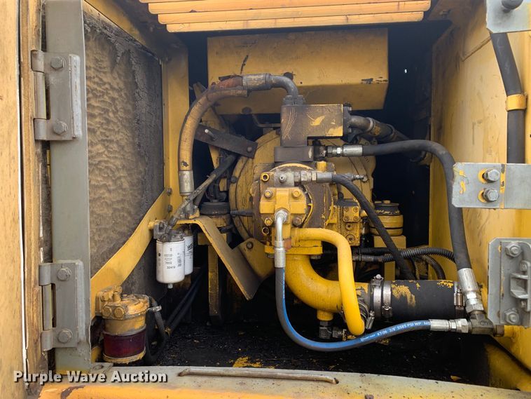 image for item DM7954 2000 Komatsu PC150LC-6K excavator