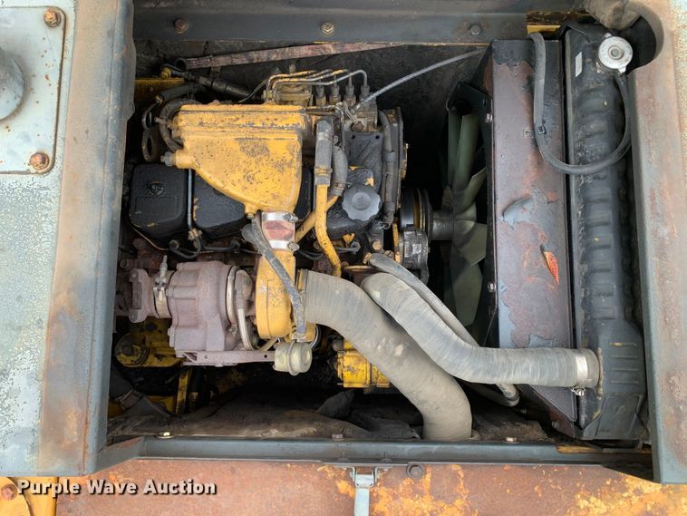image for item DM7954 2000 Komatsu PC150LC-6K excavator
