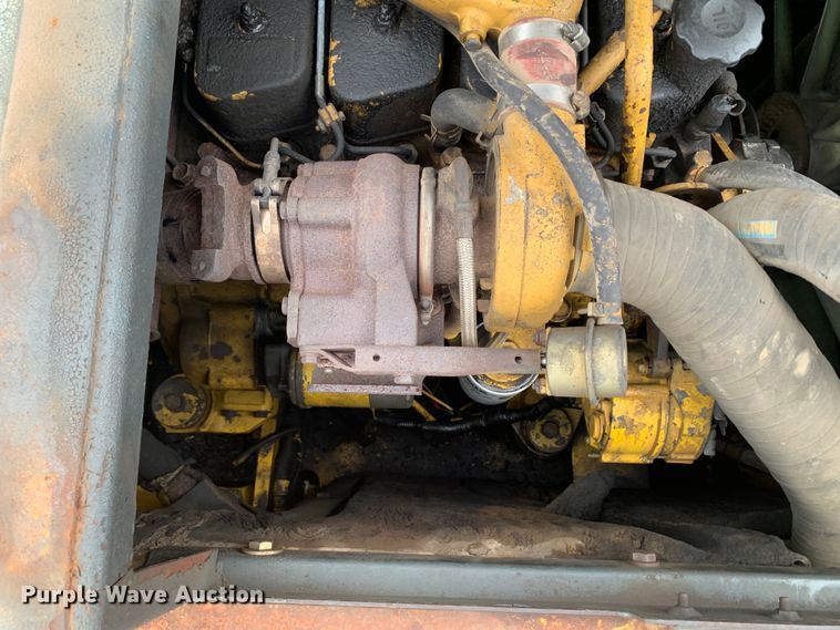 image for item DM7954 2000 Komatsu PC150LC-6K excavator