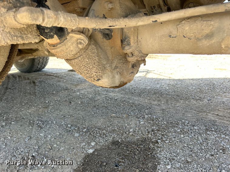 image for item DO1090 2007 Mack CTP713 water truck