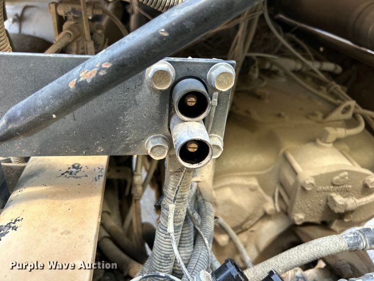 image for item DO1090 2007 Mack CTP713 water truck