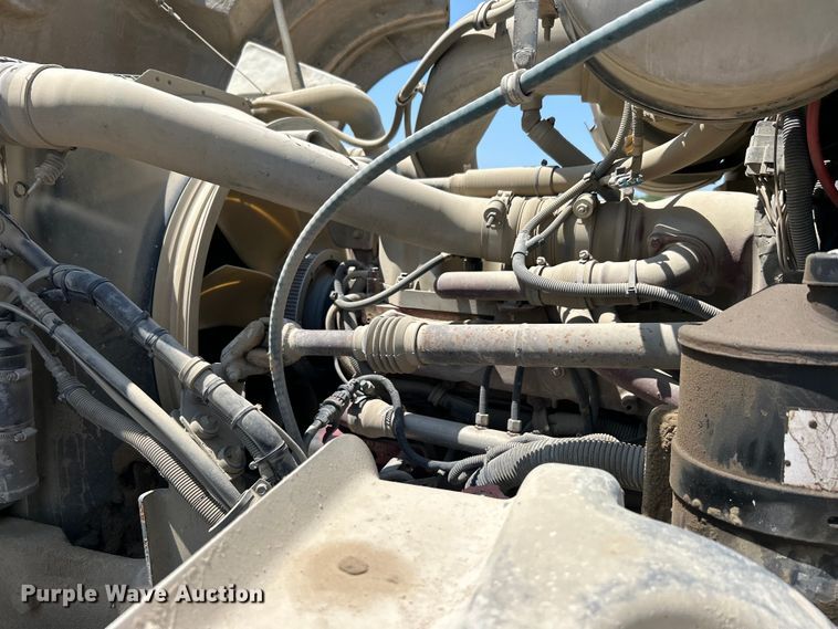 image for item DO1090 2007 Mack CTP713 water truck