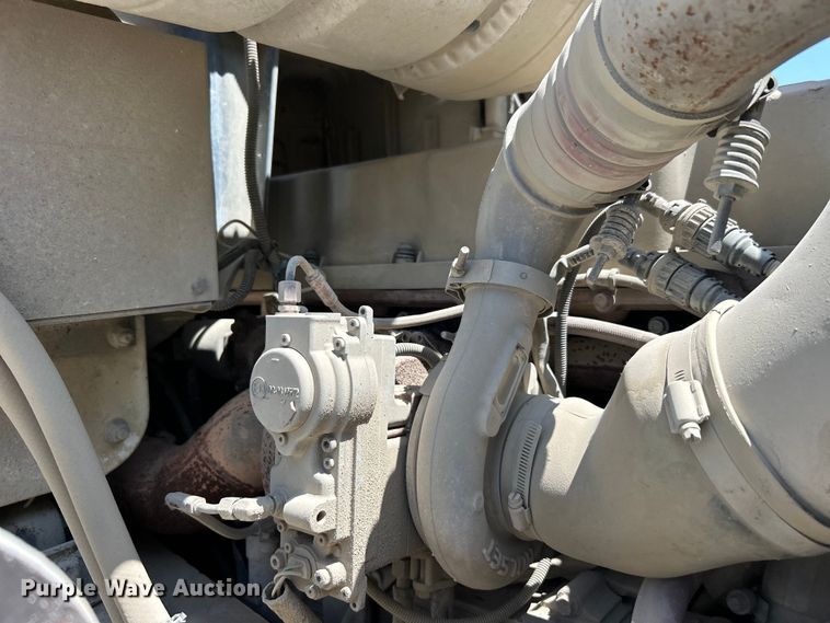 image for item DO1090 2007 Mack CTP713 water truck