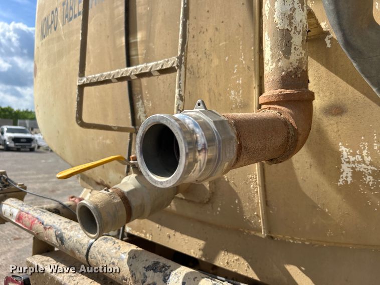 image for item DO1096 2009 International WorkStar 7400 water truck