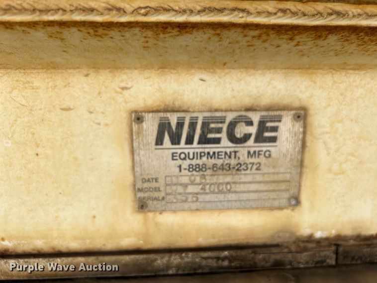 image for item DO1096 2009 International WorkStar 7400 water truck