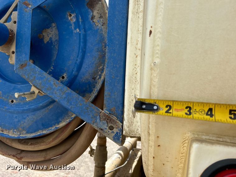 image for item DO1096 2009 International WorkStar 7400 water truck